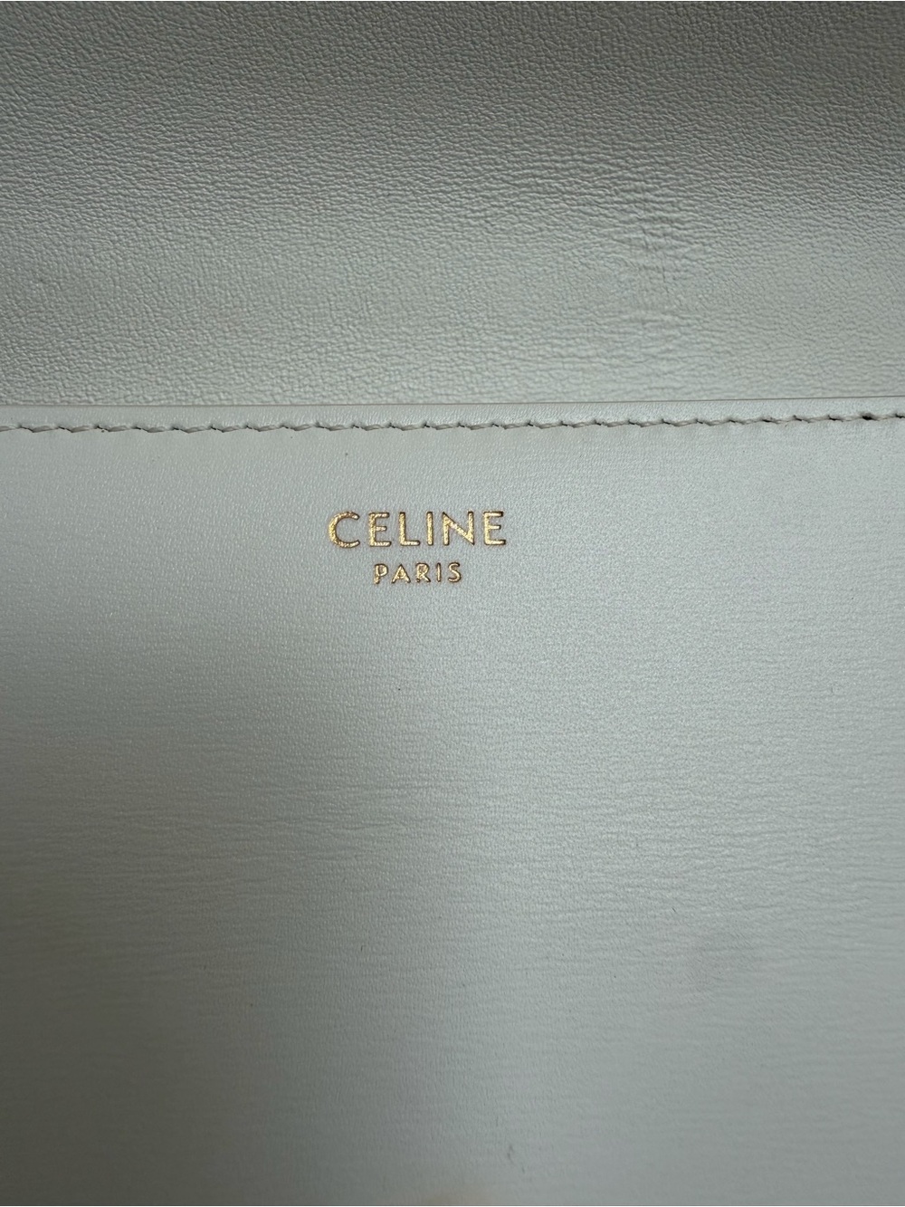 CELINE
WHITE SHINY CALFSKIN TRIOMPHE GOLD CHAIN SHOULDER - Picture 10 of 12